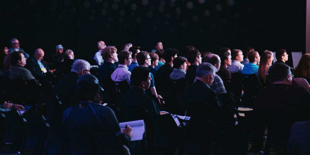 Crafting Compelling Keynote Topics that Resonate with Audiences