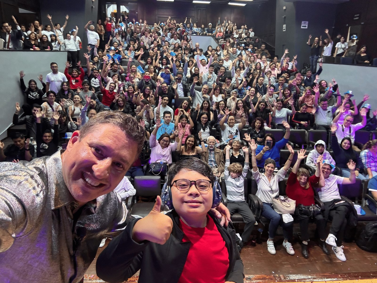 Charly Melo Hypnotist Extraordinaire Takes Central America by Storm with Sold-Out Tour