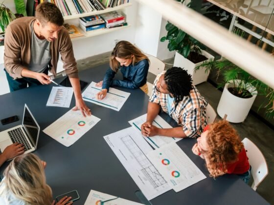How to Maintain Employee Morale During the Summertime