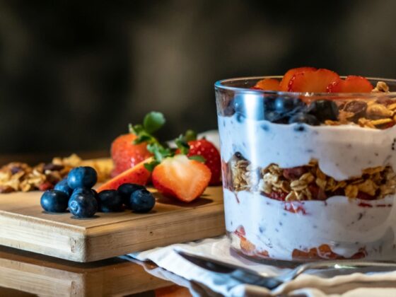 The Benefits and Varieties of Yogurt A Healthy Addition to Your Diet (2)