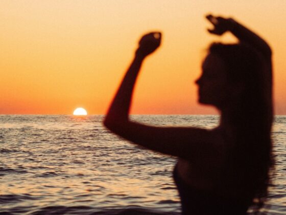 Spiritual Perspectives on Holistic Wellness and Mindfulness: Chrystal Rae's Approach to Personal Growth, Love, and Self-Awareness