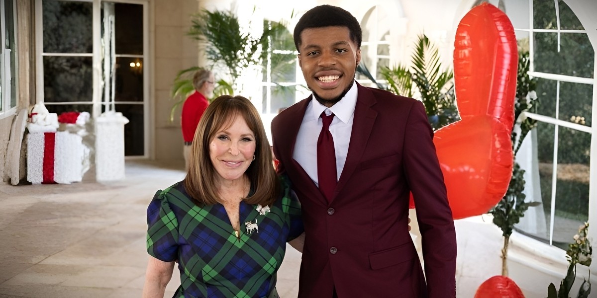 Tri-County Animal Rescue Hosted 11th Annual Peppermint Bark and Brunch