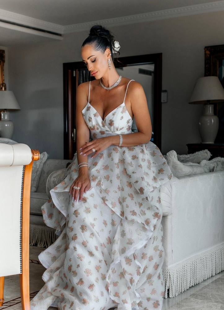 @thaiss.official: Curating Style, Strategy & Luxury on a Global Stage