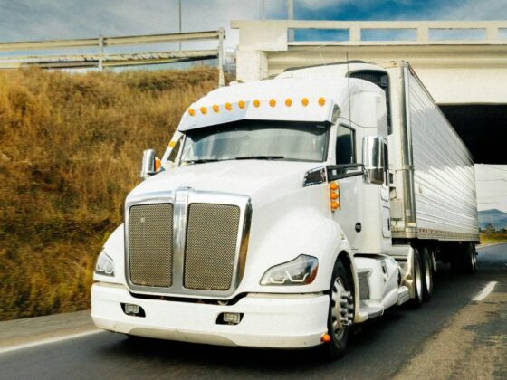Keeping Freight Moving: Why Visibility Matters in Modern Logistics
