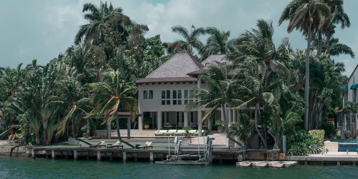 Why Miami Homeowners Insurance Costs Keep Climbing