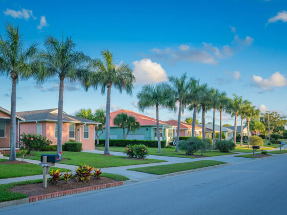 How Full-Market Expertise Helps Relocation Buyers Find the Right Neighborhoods in Tampa Bay
