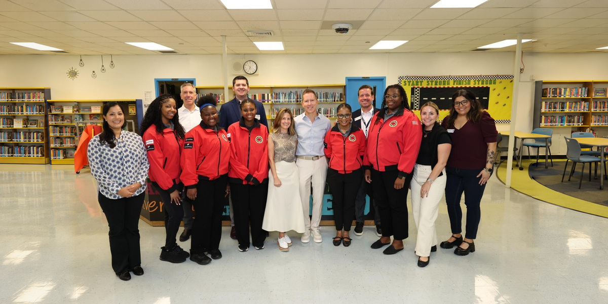 Longtime City Year Backers Bring Their Support to a Miami Classroom